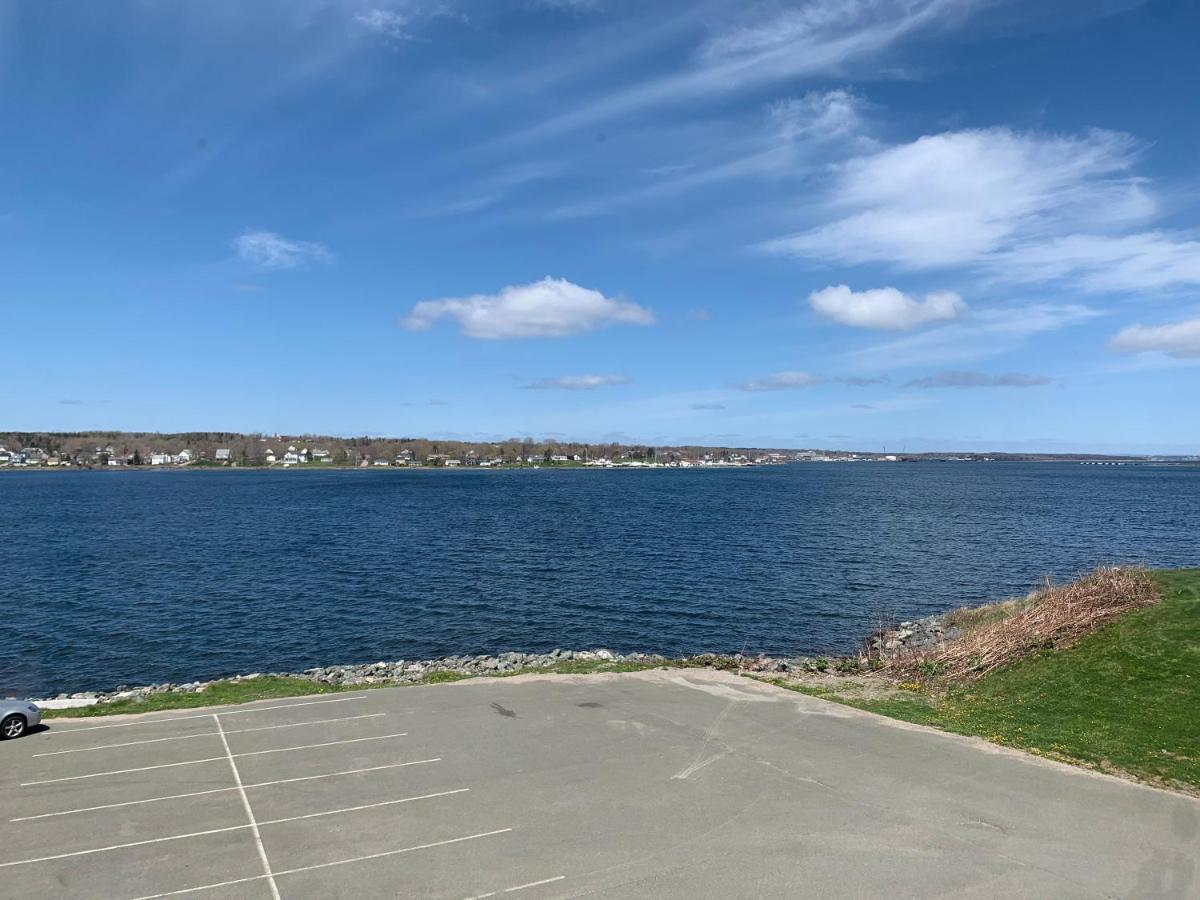 Harbourview And 3*